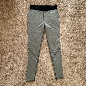 Nike dri-fit leggings. Womens Medium